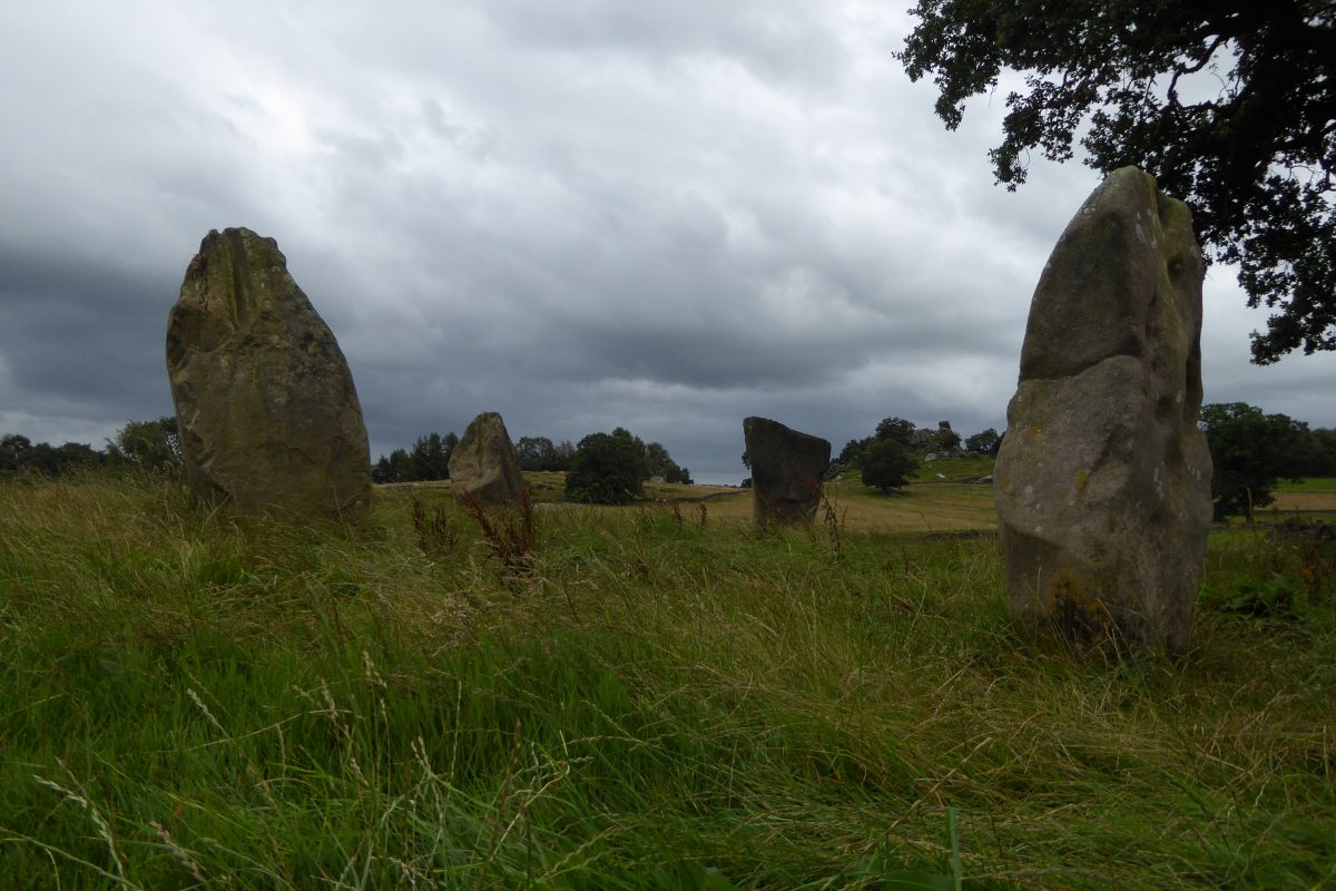 Nine Stones Close (Stone Circle) — The Modern Antiquarian