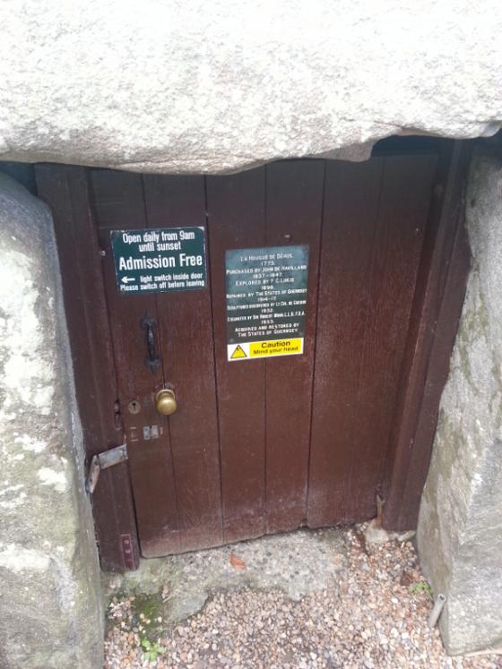 Dolmen Le Dehus