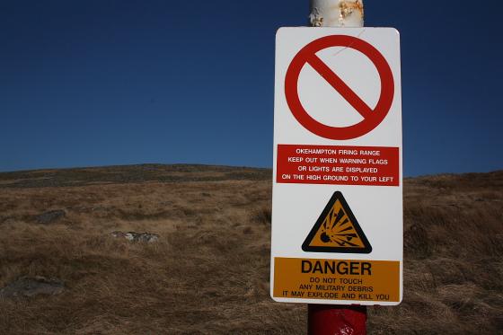 Yes Tor (Cairn(s))