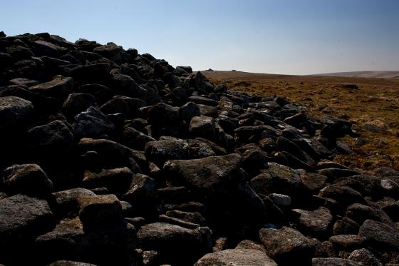 Yes Tor (Cairn(s))
