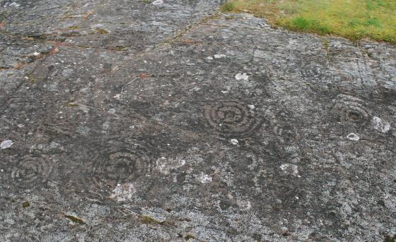 Achnabreck (Cup and Ring Marks / Rock Art)
