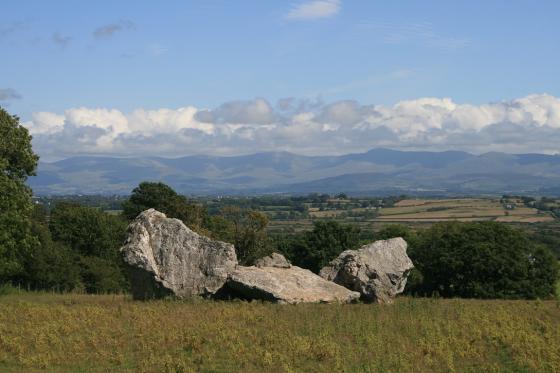 Henblas (Dolmen / Quoit / Cromlech)