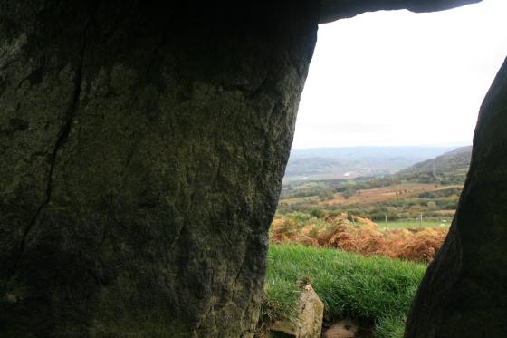 Maen-y-Bardd (Dolmen / Quoit / Cromlech)