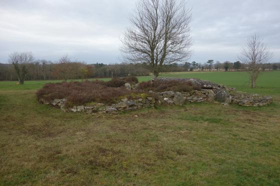 Larcuste cairns (Chambered Cairn)
