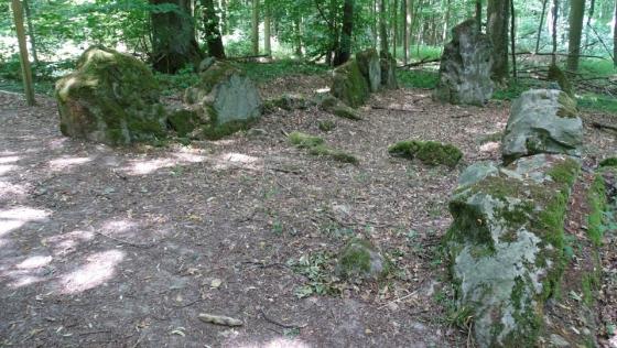 Lautariusgrab – Gudensberg (Allee-Couverte)