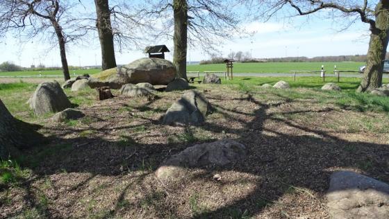 Bretsch 1 (Chambered Tomb)