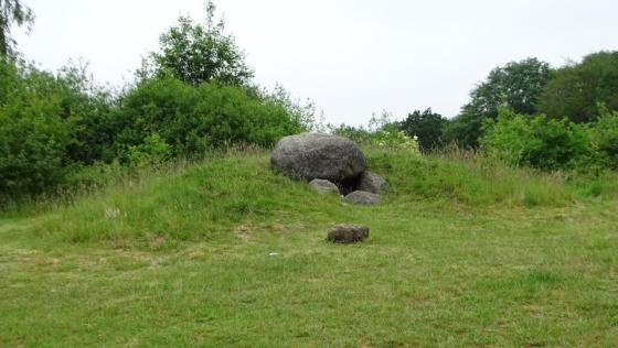 Frestedt (Dolmen / Quoit / Cromlech)