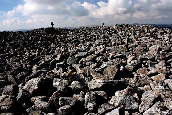 Corndon Tor (Barrow / Cairn Cemetery)
