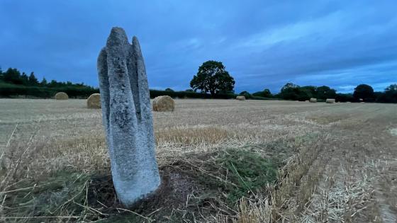 Ardristan (Standing Stone / Menhir)