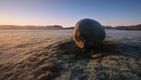 The Wren’s Egg & Nest (Standing Stones)
