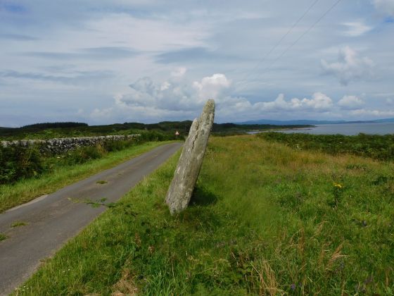 Carragh an Tarbert (Standing Stone / Menhir)