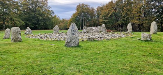 Loanhead of Daviot (Stone Circle)