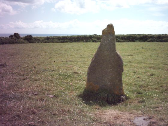 Kemyel (Standing Stone / Menhir)