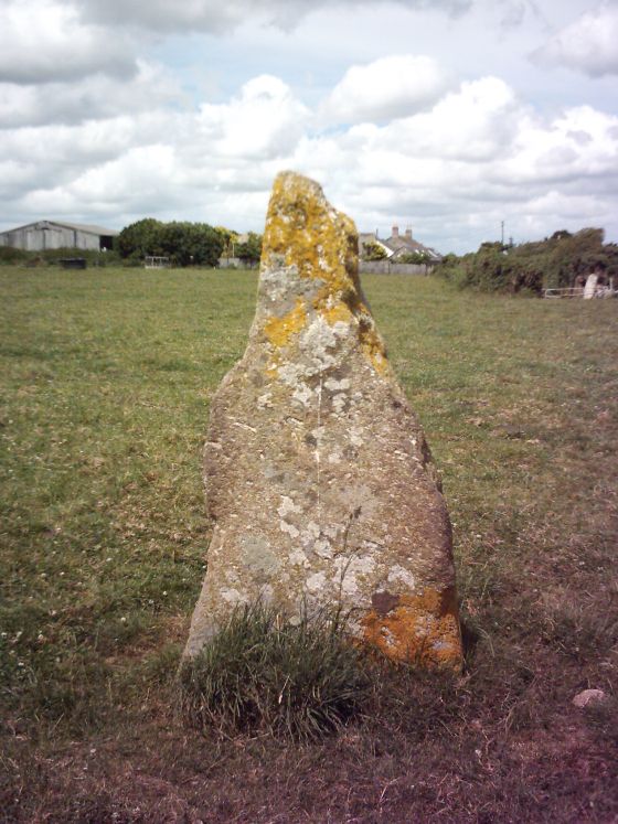 Kemyel (Standing Stone / Menhir)