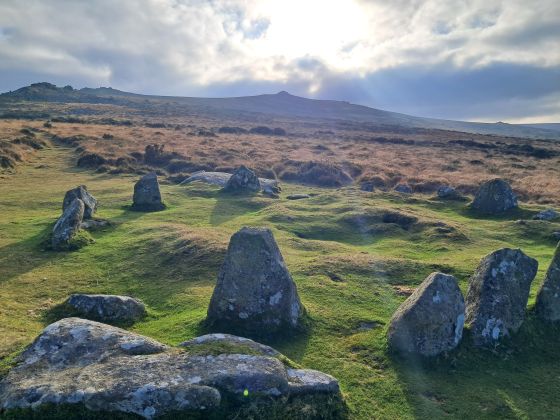 Nine Stones (Cairn circle)