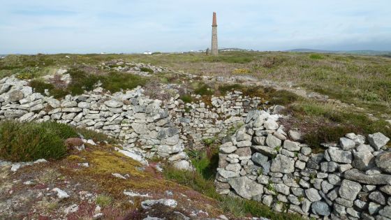 Carn Gluze (Chambered Cairn)