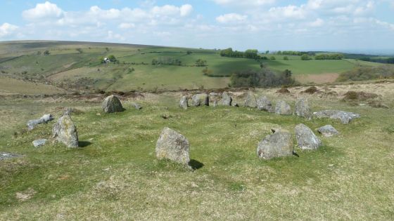 Nine Stones (Cairn circle)