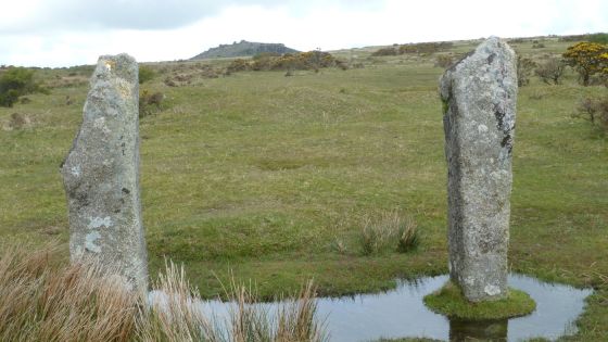 The Pipers (St Cleer) (Standing Stones)