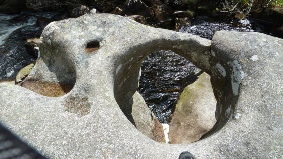 Tolmen Stone (Holed Stone)