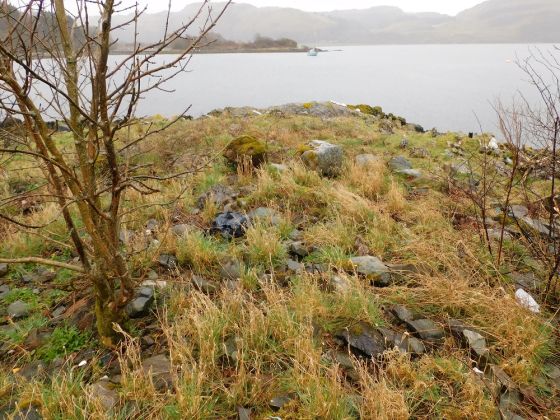 Eilean Carnaich (Cairn(s))