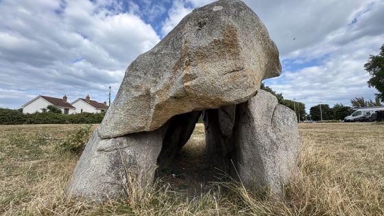 Ballybrack (Dolmen / Quoit / Cromlech)