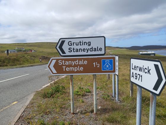 Stanydale Temple (Stone Circle)