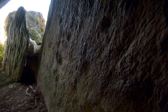 Caer-Dyni (Burial Chamber)