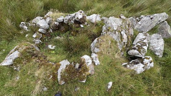 Malin More Dg. 96 (Court Tomb)