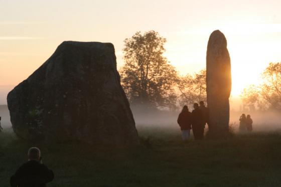 The Cove (Standing Stones)