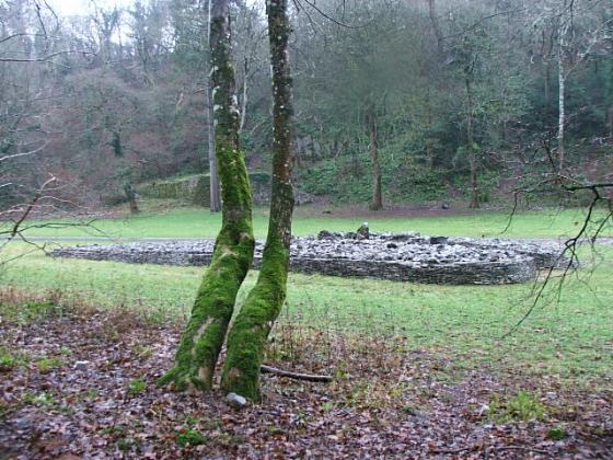 Parc Le Breos (Long Cairn)