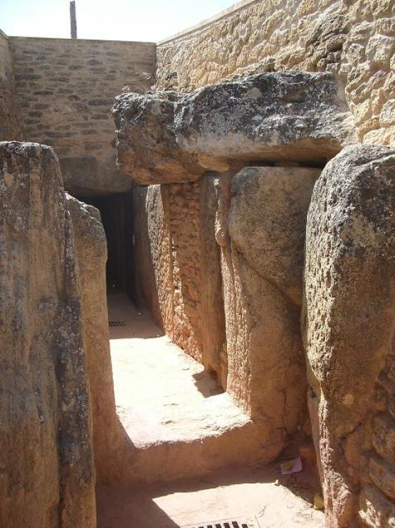 Cueva de la Viera (Chambered Tomb)