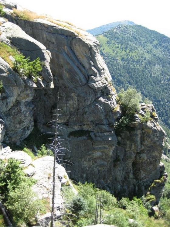 Roccias Fenestre (Sacred Hill)