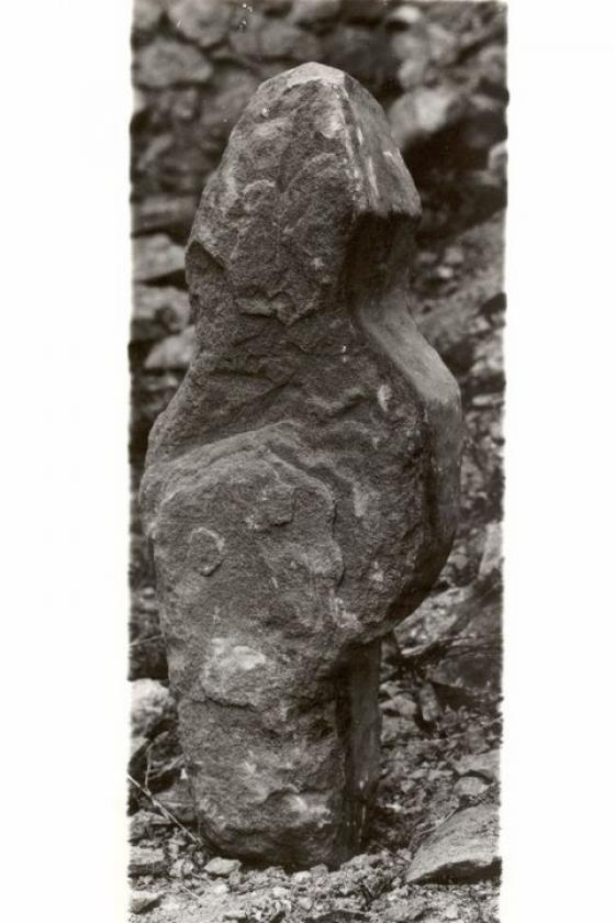 Briaglia’s menhirs, souterrain, remains