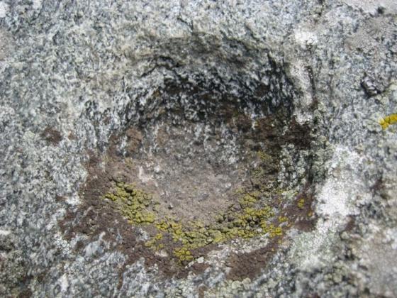 Pian Munè’s cup marked stones