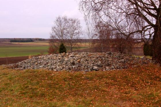 Lekebackens gravfält (cairn) (Cairn(s))