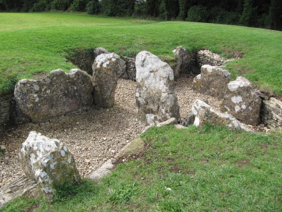Nympsfield (Long Barrow)