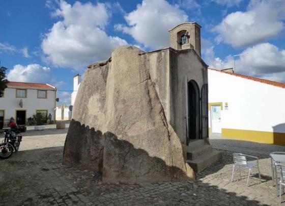 Anta de Pavia (Dolmen / Quoit / Cromlech)