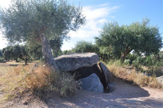 Olival da Pega (Dolmen / Quoit / Cromlech)