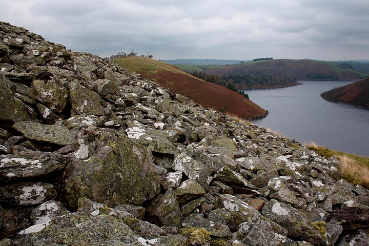 Image of Pen-y-Gaer, Llanidloes (Hillfort) by GLADMAN