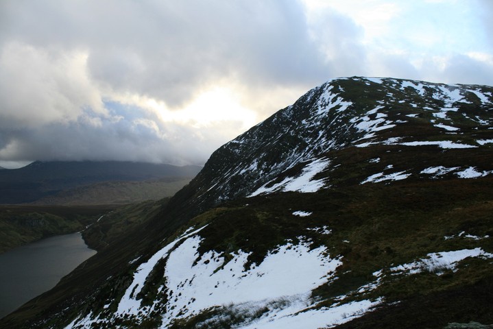 Image of Pen Llithrig y Wrach (Round Cairn) by postman