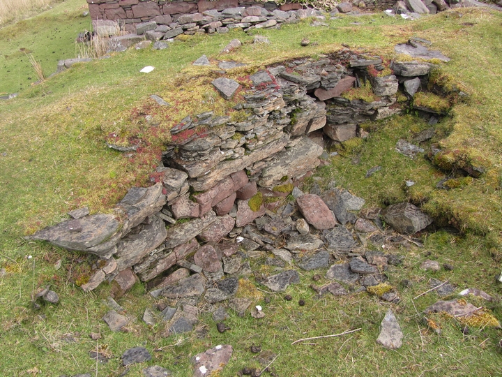Image of Loch Poll An Dunain (Broch) by thelonious