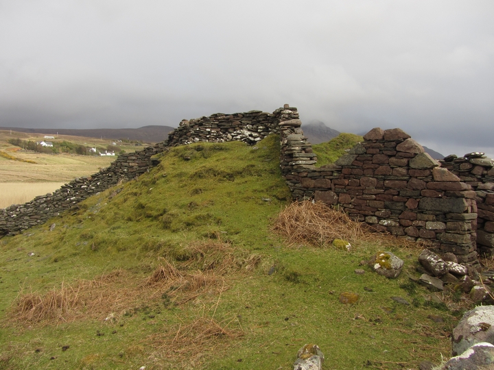 Image of Loch Poll An Dunain (Broch) by thelonious