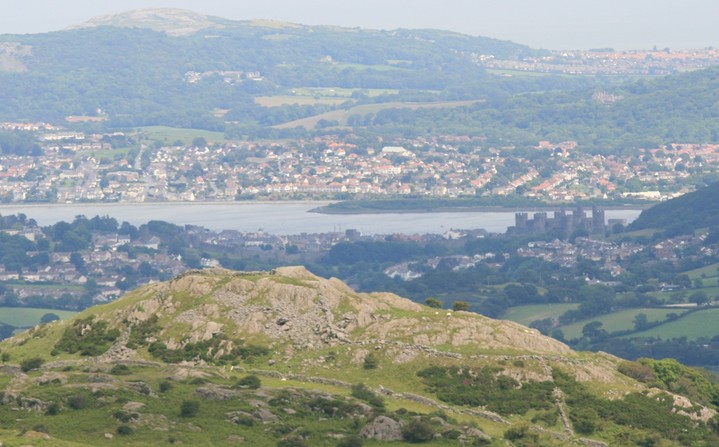 Image of Cerrig-y-Ddinas (Hillfort) by postman