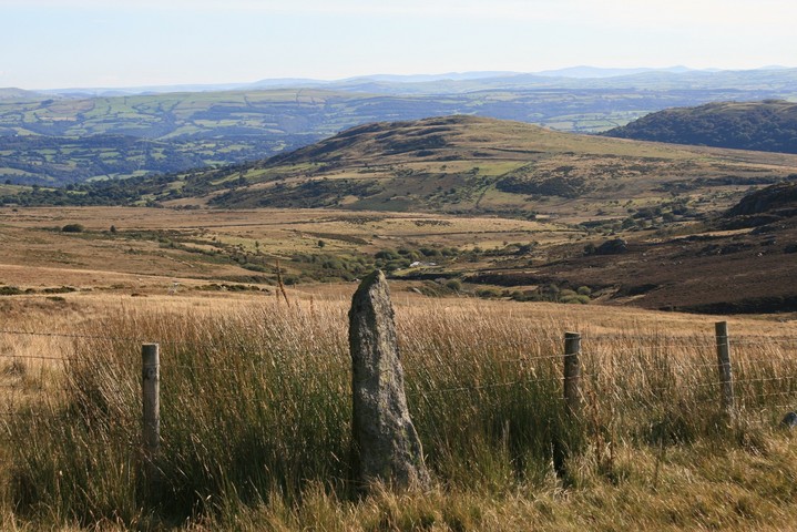 Image of Afon Garreg Wen (Standing Stone / Menhir) by postman