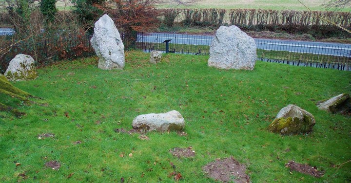 Image of The Nine Stones of Winterbourne Abbas (Stone Circle) by wickerman