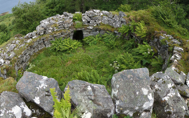 Image of Caisteal Grugaig (Broch) by LesHamilton