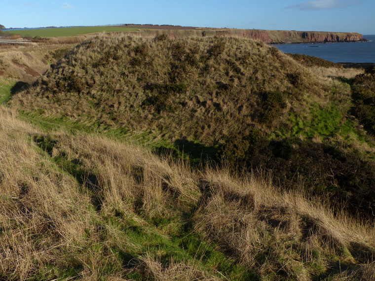 Image of Maiden Castle (Arbroath) by LesHamilton