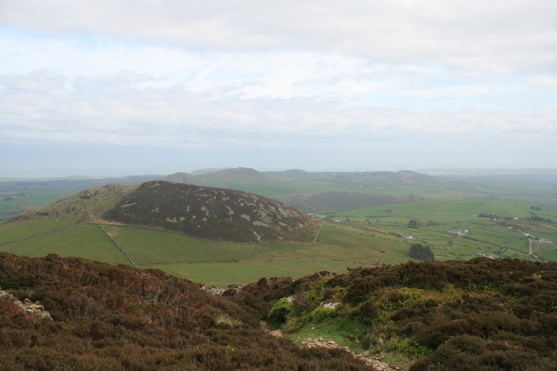 Image of Carn Fadryn (Hillfort) by postman