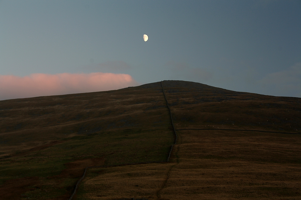 Image of Garnedd Goch (Round Cairn) by GLADMAN