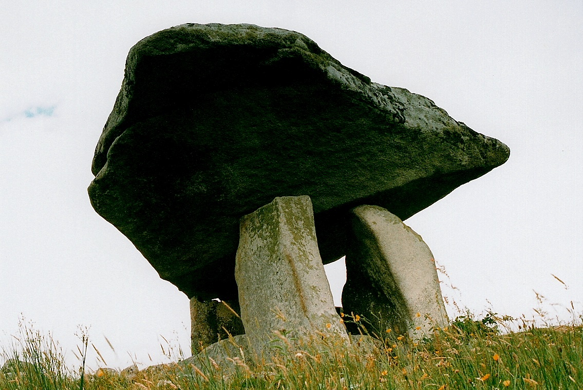 Image of Kilclooney More (Portal Tomb) by GLADMAN